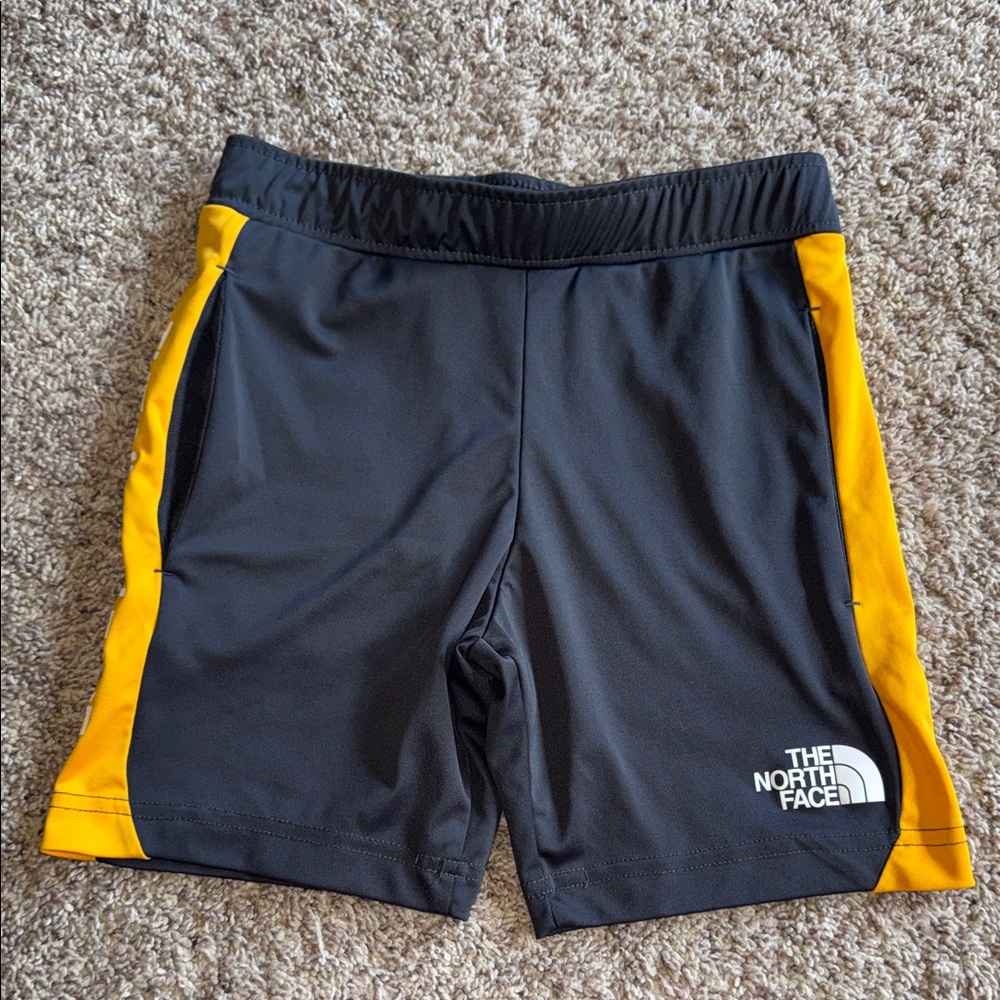 The North Face boys shorts size small or 7/8